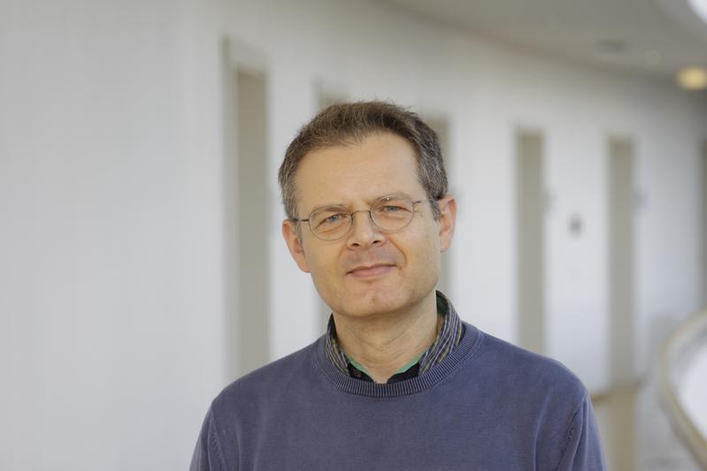 Prof. Dr. Ralf Weigel