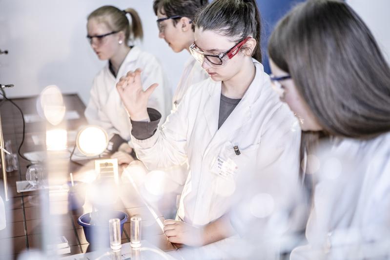 Girls'Day: Ein Tag im Chemie-Labor 