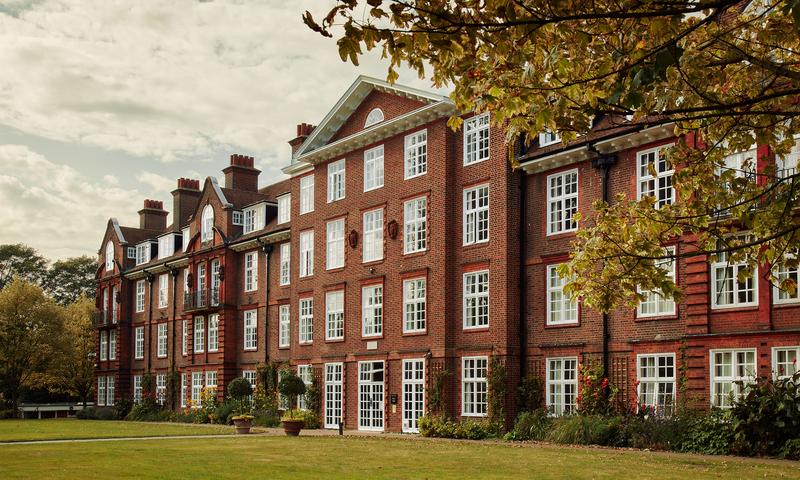 Gebäude auf dem Campus der Regent's University London, 