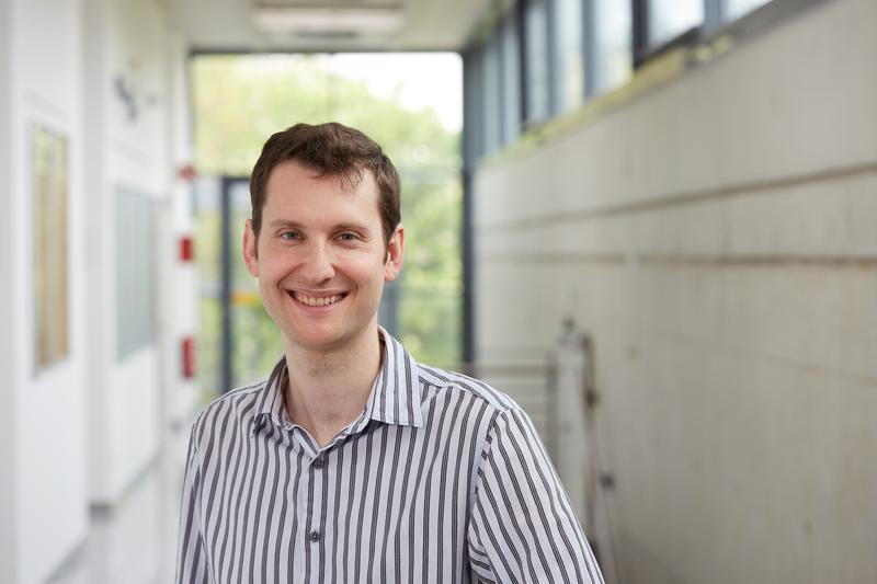 Jun.-Prof. Dr. Tim Bartley, Physiker an der Universität Paderborn, ist mit einem ERC Grant ausgezeichnet worden. 