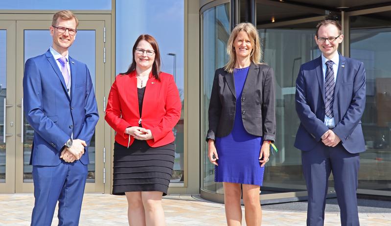 v.l. Vizepräsident für Studium und Lehre Prof. Dr.-Ing. Christian Spura, Präsidentin Prof. Dr.-Ing. Kira Kastell, Kanzlerin Sandra Schlösser, Vizepräsident für Forschung und Transfer Prof. Dr.-Ing. Klaus Pantke 