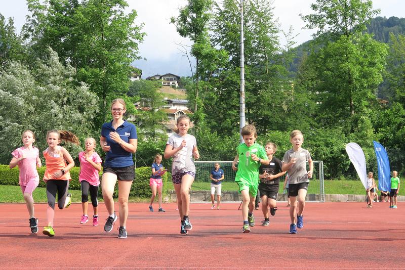 Körperlich fitte Grundschulkinder können sich besser konzentrieren. Dies belegt eine große Studie eines Team der Fakultät für Sport- und Gesundheitswissenschaften der TU München an Schulen im Berchtesgadener Land.