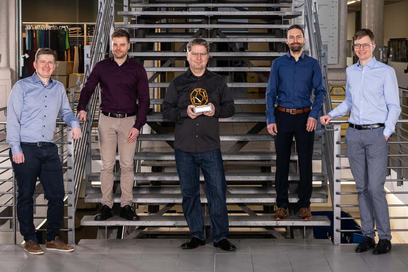 The award-winning team from the University of Jena (from left): Dr Markus Fleischauer, Dr Kai Dührkop, Prof. Sebastian Böcker, Dr Marcus Ludwig, Martin Hoffmann.