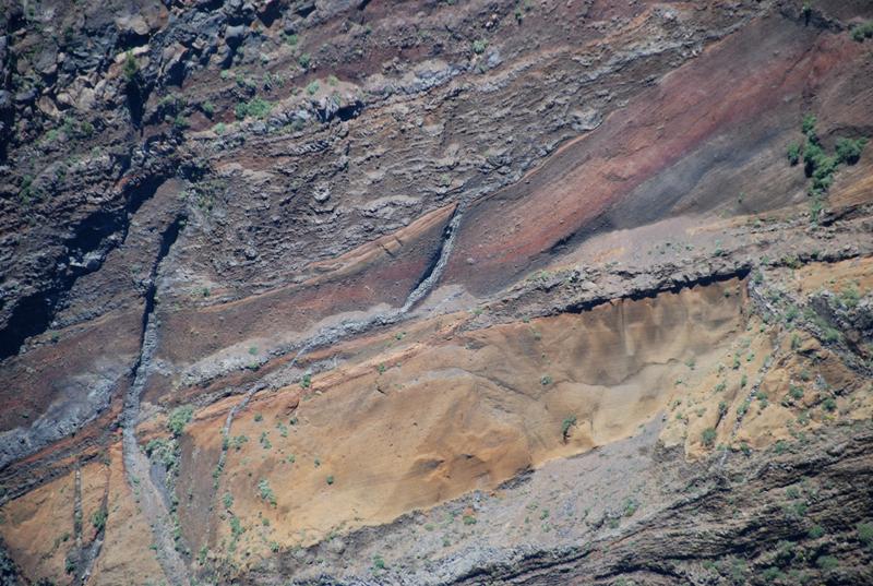 Die Geochemie beschreibt, wie unser Planet entstanden ist und sich entwickelt hat, sowie die Prozesse des Stofftransportes im Erdsystem.