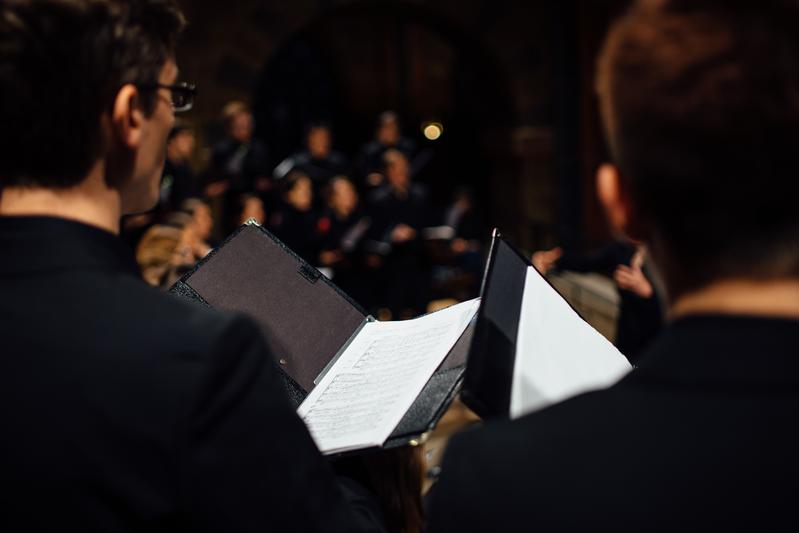 Das Benefizkonzert findet am 24. April 2022 ab 18:00 Uhr in der Kirche Unserer Lieben Frauen statt. 