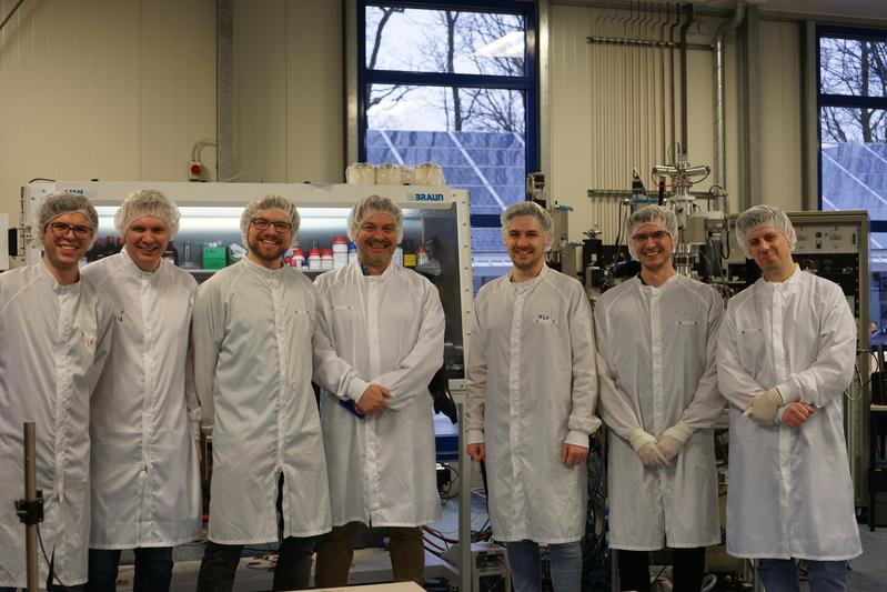 Project team members (from left to right): Timo Maschwitz, Christian Tückmantel, Kai Oliver Brinkmann, Chairholder Prof. Dr. Thomas Riedl, Florian Zimmermann, Cedric Kreusel und Manuel Theisen.