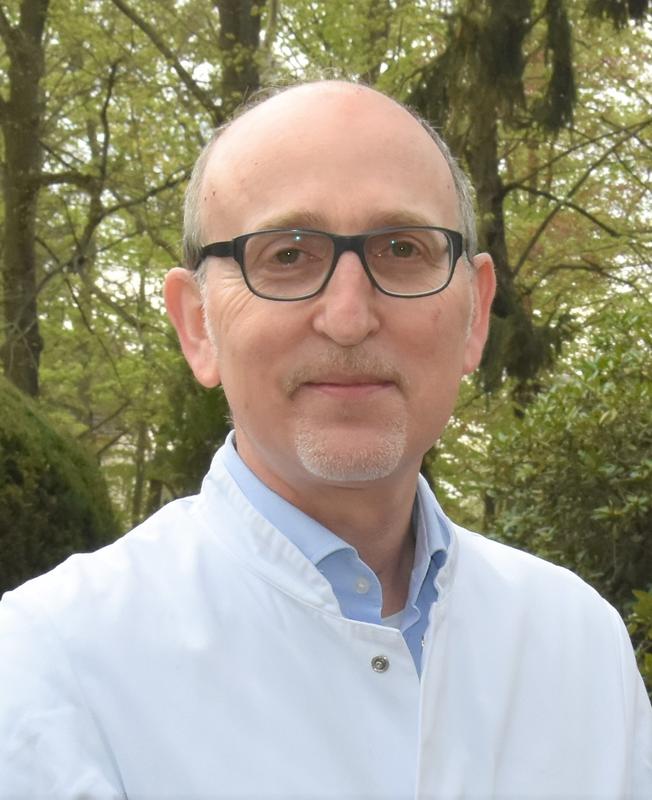 Prof. Dirk Koschel, Bereichsleiter der Pneumologie an der Medizinischen Klinik I am Universitätsklinikum Carl Gustav Dresden und Chefarzt des Fachkrankenhauses Coswig.