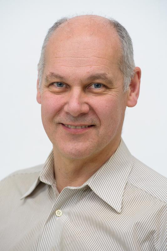Prof. Dr. Stefan Seelecke, Lehrstuhl für intelligente Materialsysteme der Universität des Saarlandes