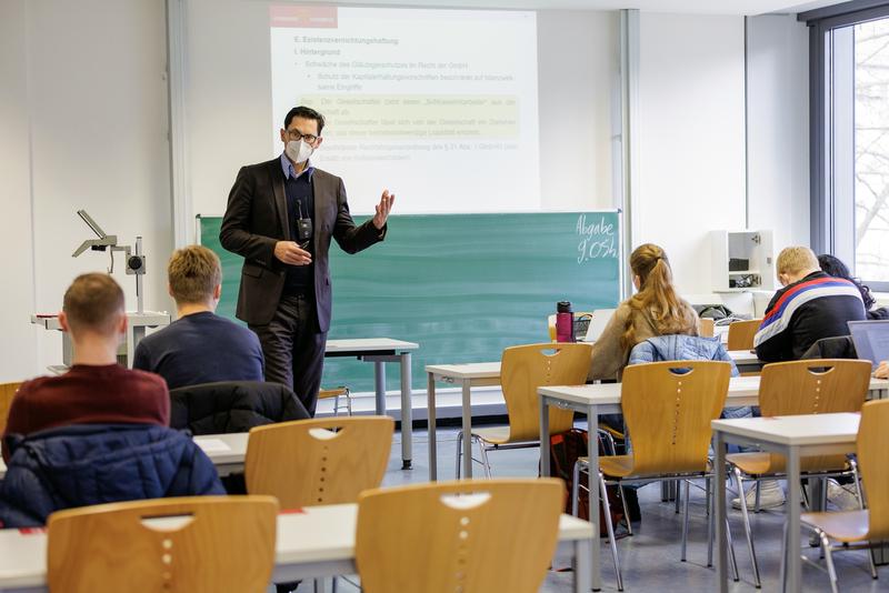 Die Uni Osnabrück erhält für drei Projekte in der Hochschullehre eine Förderung von mehr als 550.000 Euro