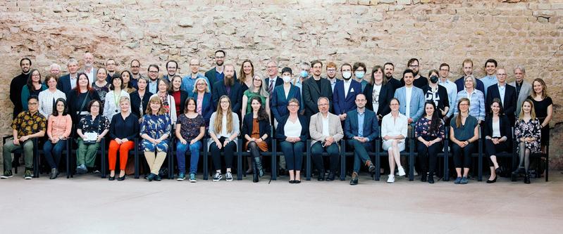 After the pandemic-related hiatus, the team of the Leibniz Institute for Psychology (ZPID) reunited for the celebration of its 50th anniversary at the Viehmarktthermen in Trier.