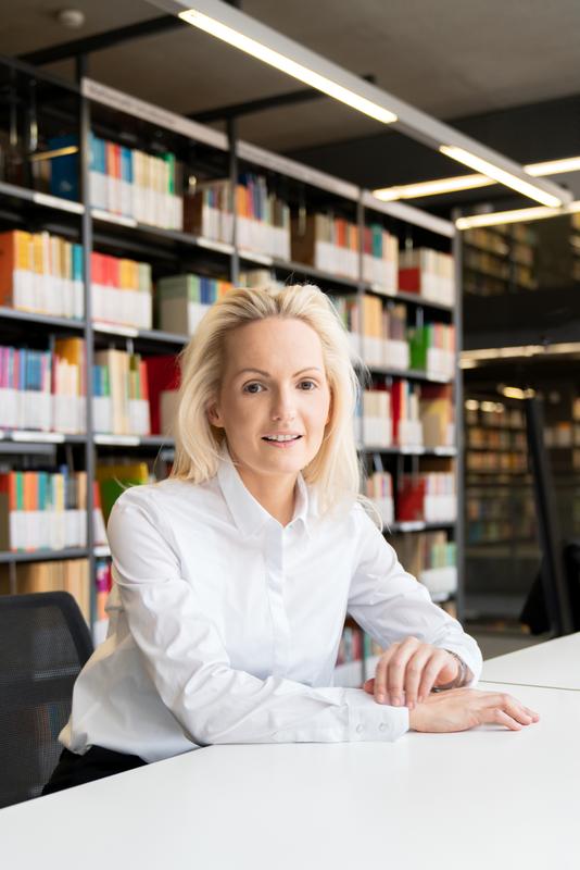 Professorin Julia Knopf