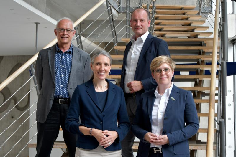 Das neue Direktorium des ScoPE (v.l.): Dr. Reiner Frey, Prof. Dr. Susanne Koch, Prof. Dr. René Thiele und Prof. Dr. Barbara Lämmlein.