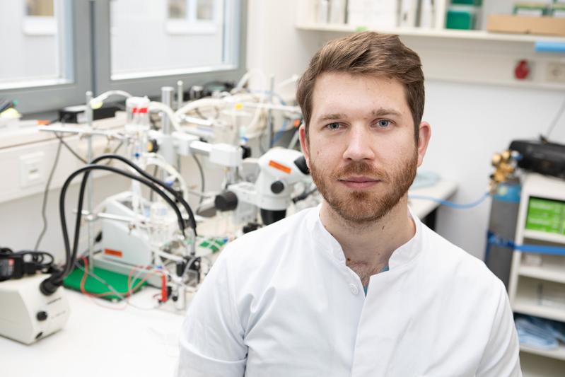 Der Träger des Wilhelm P. Winterstein-Preises Dr. med. Steffen Pabel, Universitätsklinikum Regensburg, Klinik für Innere Medizin II.