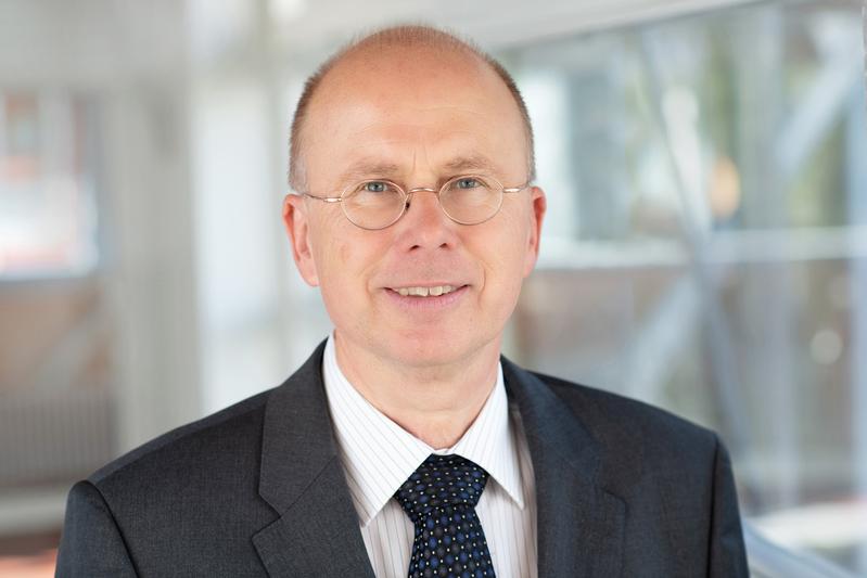 Prof. Klaus Dietmayer leitet an der Universität Ulm das Institut für Mess-, Regel- und Mikrotechnik 