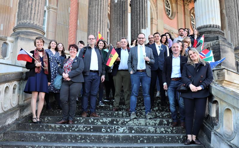 Das Steering Committee der European Digital UniverCity (EDUC) im Mai 2022 an der Universität Potsdam