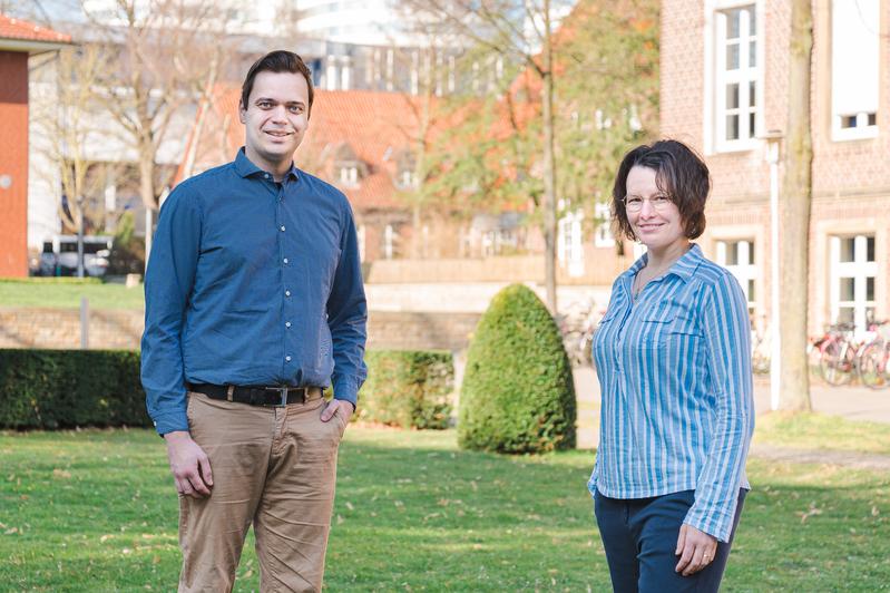 Prof. Dr. André Karch und Privatdozentin Dr. Heike Minnerup vom Institut für Epidemiologie und Sozialmedizin der WWU Münster.