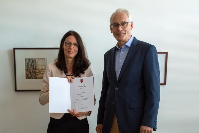 Prof. Dr. Karl Stoffel, Präsident der Hochschule Koblenz, und Prof. Dr. Alexandra Moritz