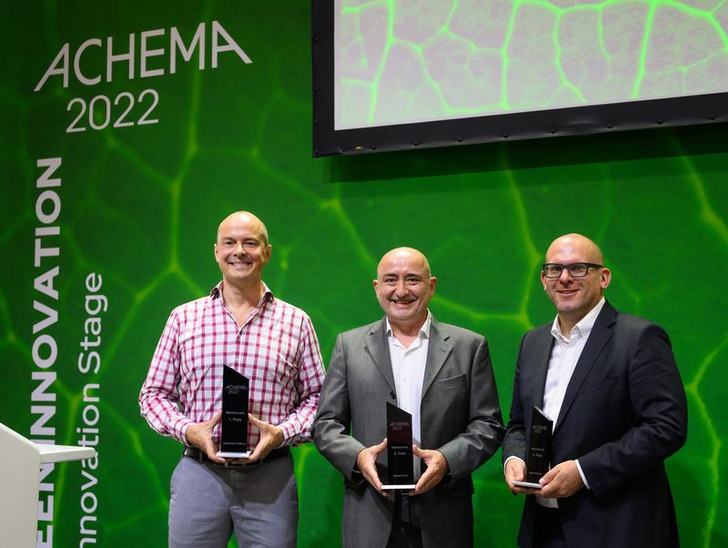 Die Gewinner des ACHEMA-Medienpreises: Alexander Dallmus, Bayerischer Rundfunk; Güven Purtul, Bild der Wissenschaft; Roland Schulz, SZ Magazin (v. l.)   