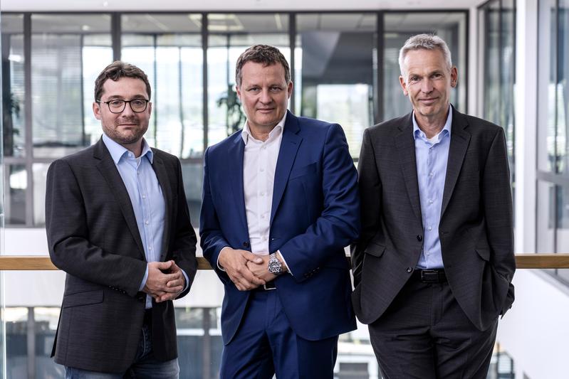 Stefan Reichert, Fraunhofer ISE, Thomas Speidel and Dr. Thorsten Ochs (both ADS-TEC Energy) are nominated for the Deutschen Zukunftspreis 2022. 