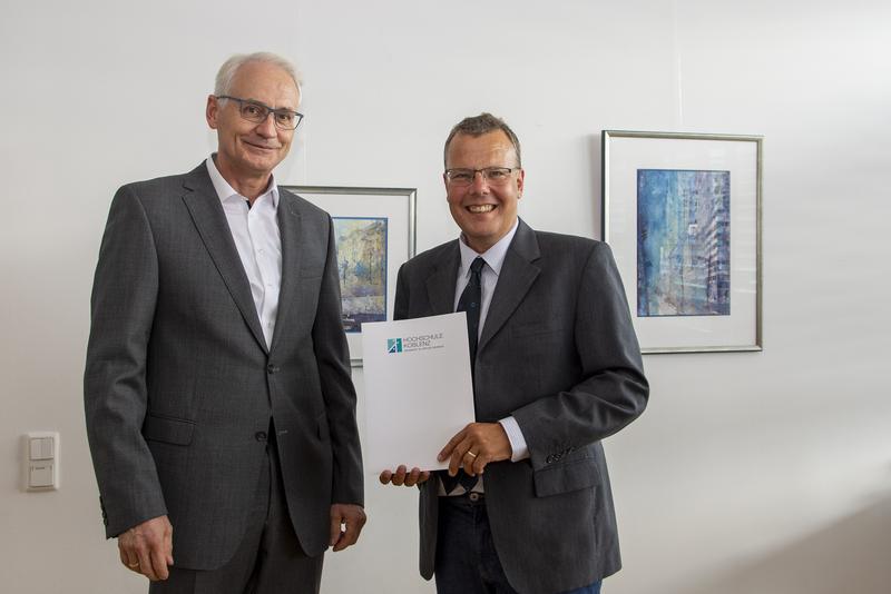 von links: Prof. Dr. Karl Stoffel, Präsident der Hochschule Koblenz, und Prof. Dr. Amin El Gammal