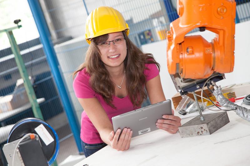 Am Fachbereich Angewandte Ingenieurwissenschaften berufsbegleitend weiterqualifizieren