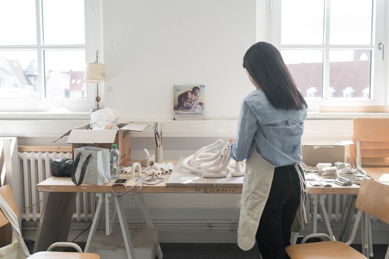 Muthesius Kunsthochschule bietet digitale Fragestunde für Interessierte am Design- und Kunststudium an