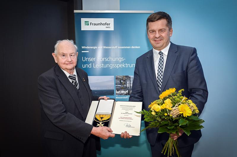 Verleihung des Landesverdienstorden an Dr. Christoph Mühlhaus. 