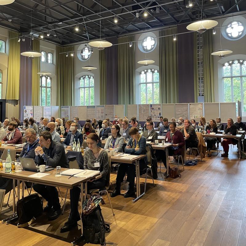 Vier Keynote-Lectures, 18 Vorträge und 44 Poster erwarteten 120 Teilnehmenden aus 18 Ländern beim ECCO-Meeting 2022 in Braunschweig