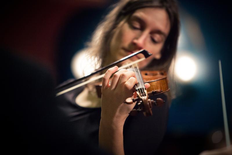 Mechthild Karkow gibt am 30. Oktober 2022 im Sendesaal ihr Antrittsonzert als Professorin für Barockvioline an der Hochschule für Künste Bremen. 