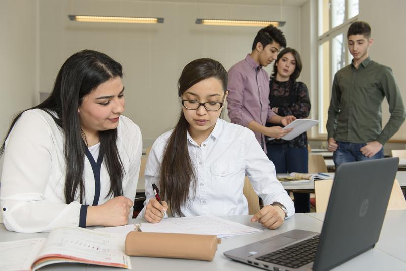 Kinder beim Projekt der ZEIT-Stiftung "Weichenstellung"