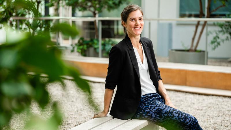 Elena Hassinger has taken on the Chair of Low-Temperature Physics of Complex Electron Systems at the Würzburg-Dresden Cluster of Excellence ct.qmat – Complexity and Topology in Quantum Matter. The professorship has been newly established at TU Dresden.