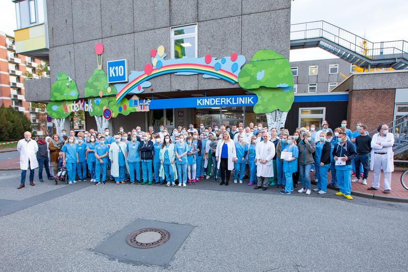 Protestaktion der Beschäftigen der MHH-Kinderklinik. 