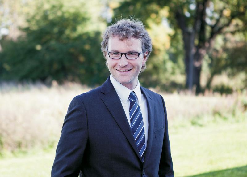 Portraitfoto Prof. Dr. Stefan Henkler