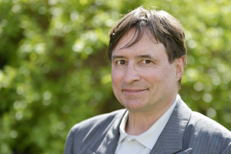 Prof. Dr. Michael Koller, Leiter des Zentrums für Klinische Studien (ZKS) des Universitätsklinikums Regensburg (UKR). 