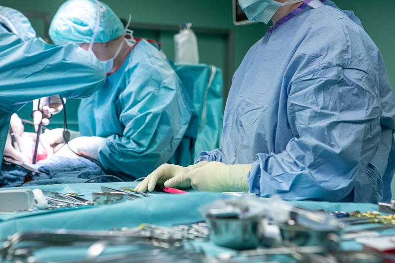 Ende Oktober 2022 transplantierten die Spezialisten die 1.000. Leber am UKR.