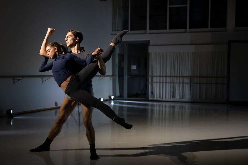 Performance der Studierenden der Ballett-Akademie der HMTM im Rahmen des Symposiums "Tanzausbildung im Wandel" im November 2022 in Kooperation mit dem Dachverband Tanz Deutschland e.V.