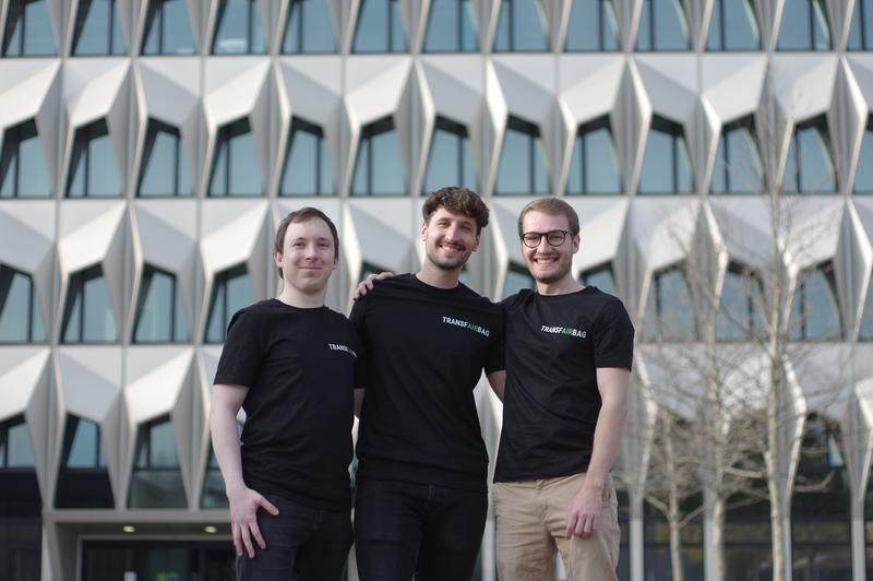 Die Transfairbag-Gründer: Bennet Siller (Mitte) mit Yannick Zinner (rechts) und Marius Hofmann (links).