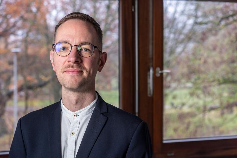 Prof. Dr. Dominic Nyhuis ist Inhaber der Professur Quantitative Methoden der Politikwissenschaft an der Leibniz Universität Hannover.  