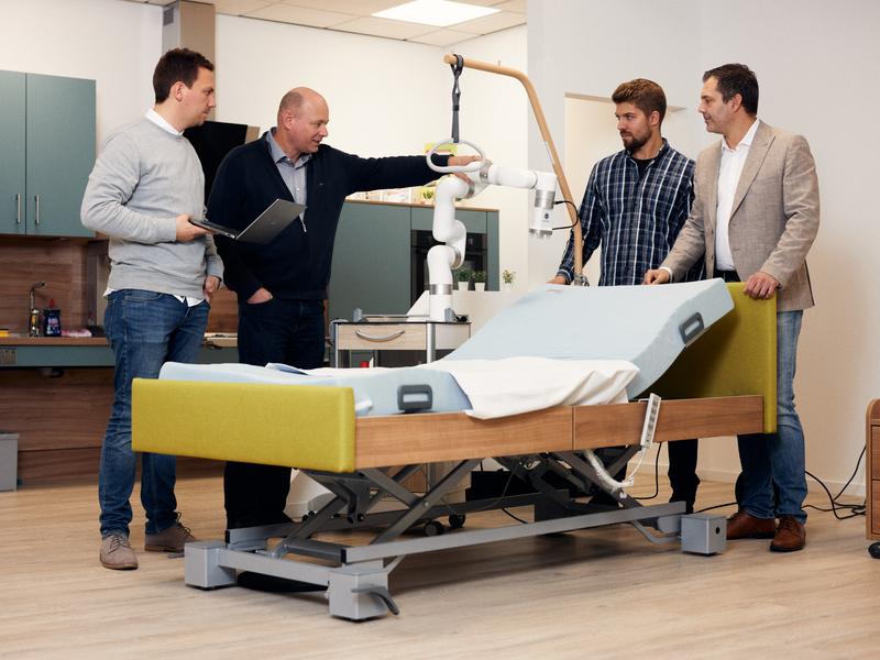 CareTech OWL bündelt die an der FH Bielefeld vorhandenen interdisziplinären Forschungs- und Entwicklungsexpertisen von Gesundheits-, Sozial-, Wirtschafts- und Ingenieurwissenschaften. 