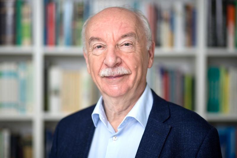 Der bekannte Psychologe und Risikoforscher Prof. Dr. Gerd Gigerenzer ist zu Gast im Zentrum für interdisziplinäre Forschung der Universität Bielefeld.