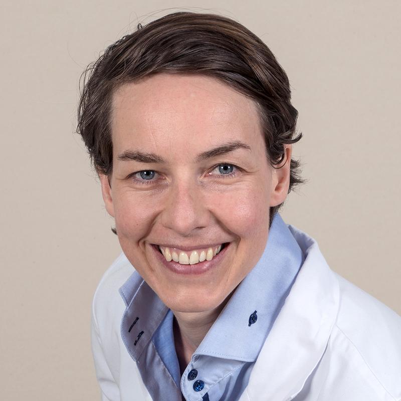 Dr. med. Nora Göbel, Oberärztin in der Abteilung für Herz- und Gefäßchirurgie am Robert-Bosch-Krankenhaus, Stuttgart
