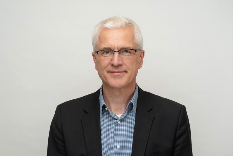 Axel Brakhage ist wissenschaftlicher Direktor des Leibniz-Instituts für Naturstoff-Forschung und Infektionsbiologie (Leibniz-HKI) in Jena.