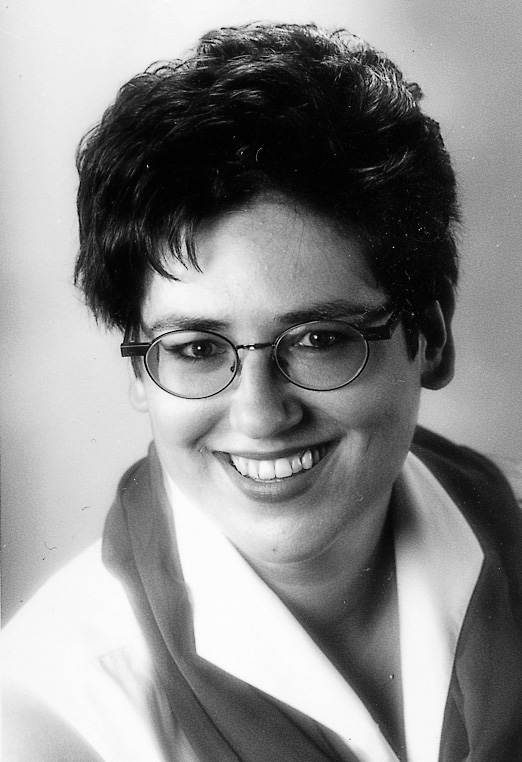 Die Augsburger Pädagogin Prof. Dr. Eva Matthes zeichnet verantwortlich für die aktuelle Jahrestagung der Internationalen Gesellschaft für historische und systematische Schulbuchforschung e. V. zum Thema "Elementarisierung im Schulbuch".