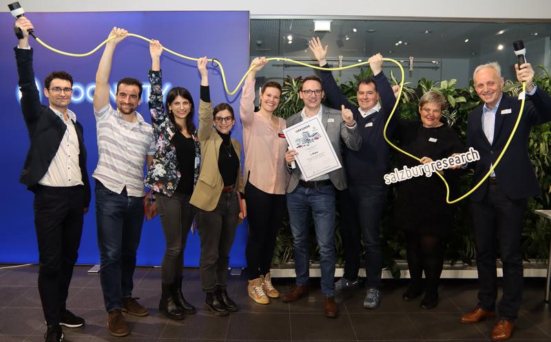 Jury, Veranstalter und Preisträger (v.l.n.r.): Guntram Preßmair, Stefan Linecker, Sandra Schäfer, Lisa Wolf,  Diana Wieden-Bischof, Andreas Schöfegger, Mario Grassl, Christine Scharinger, Siegfried Reich