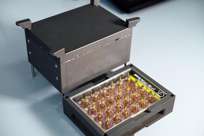 Given its small size, the mobile impedance spectrometer can be easily transported to the cell bank.