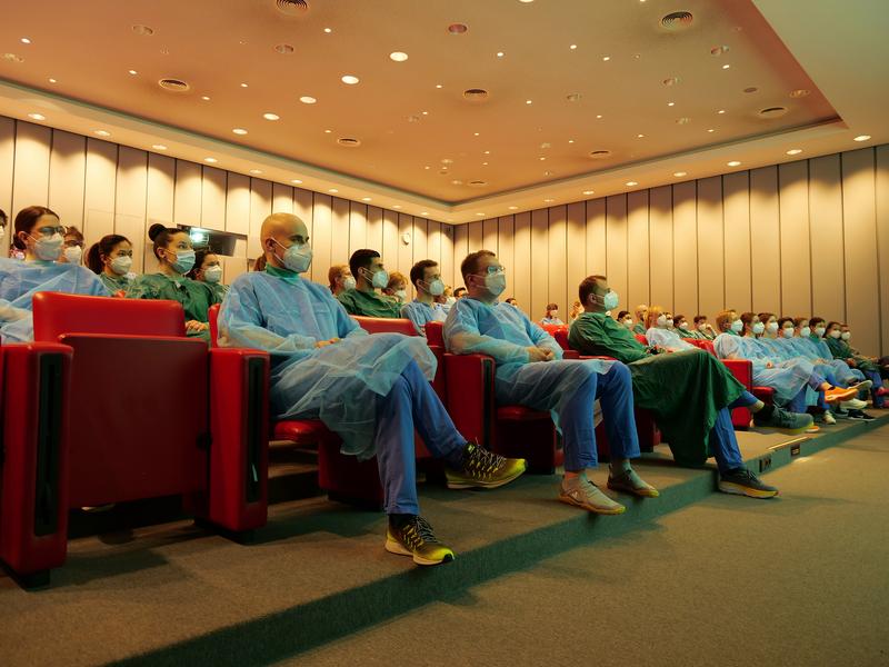Intensivpflegekräfte bei einer Fortbildungsveranstaltung im Hörsaal des HDZ NRW, Bad Oeynhausen