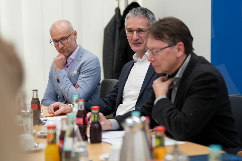 Landtagspräsident Hendrik Hering möchte mit dem "Rheinland-Pfalz-Monitor 2023" eine Forschungslücke schließen. 