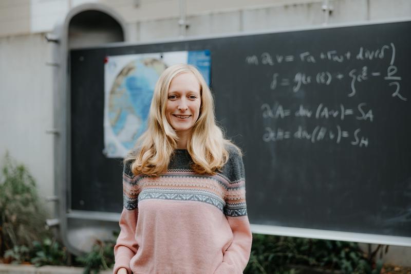 Portrait of Dr. Carolin Mehlmann