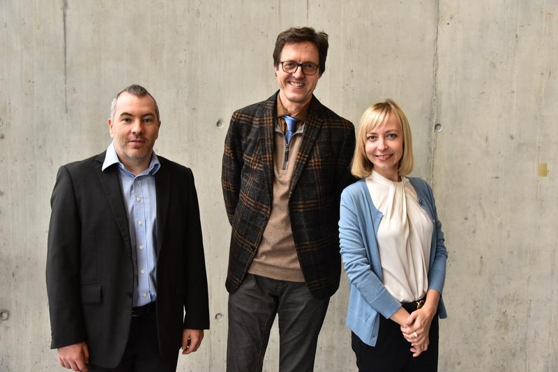 Die drei Köpfe hinter dem IDA (von links: Prof. Dr.-Ing. Ingo Kühne (stv. Direktor IDA), Prof. Dr.-Ing. Jürgen Ulm (Direktor IDA) und Frau Dr. Anna Konyev (Institutsassistentin))