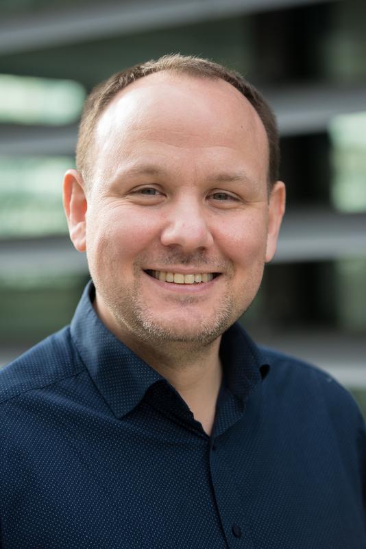 Sebastian Möller, Wissenschaftler in der Abteilung Kognitive Neurowissenschaften am Deutschen Primatenzentrum und Mitglied des Leibniz-WissenschaftsCampus Primatenkognition und des SFB 1528 – Cognition of Interaction.